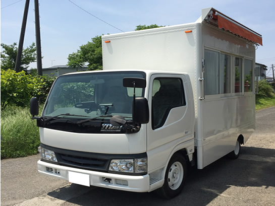 唐揚げ移動販売車　唐揚げキッチンカー