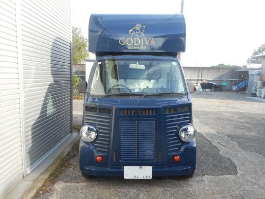 ニセコ東急　キッチンカー　給排水タンク各２００Ｌ